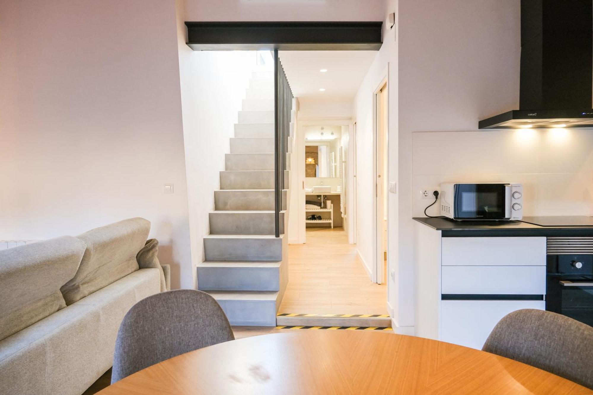 Ganganell Atic Apartamento Con Terraza En 베살루 외부 사진