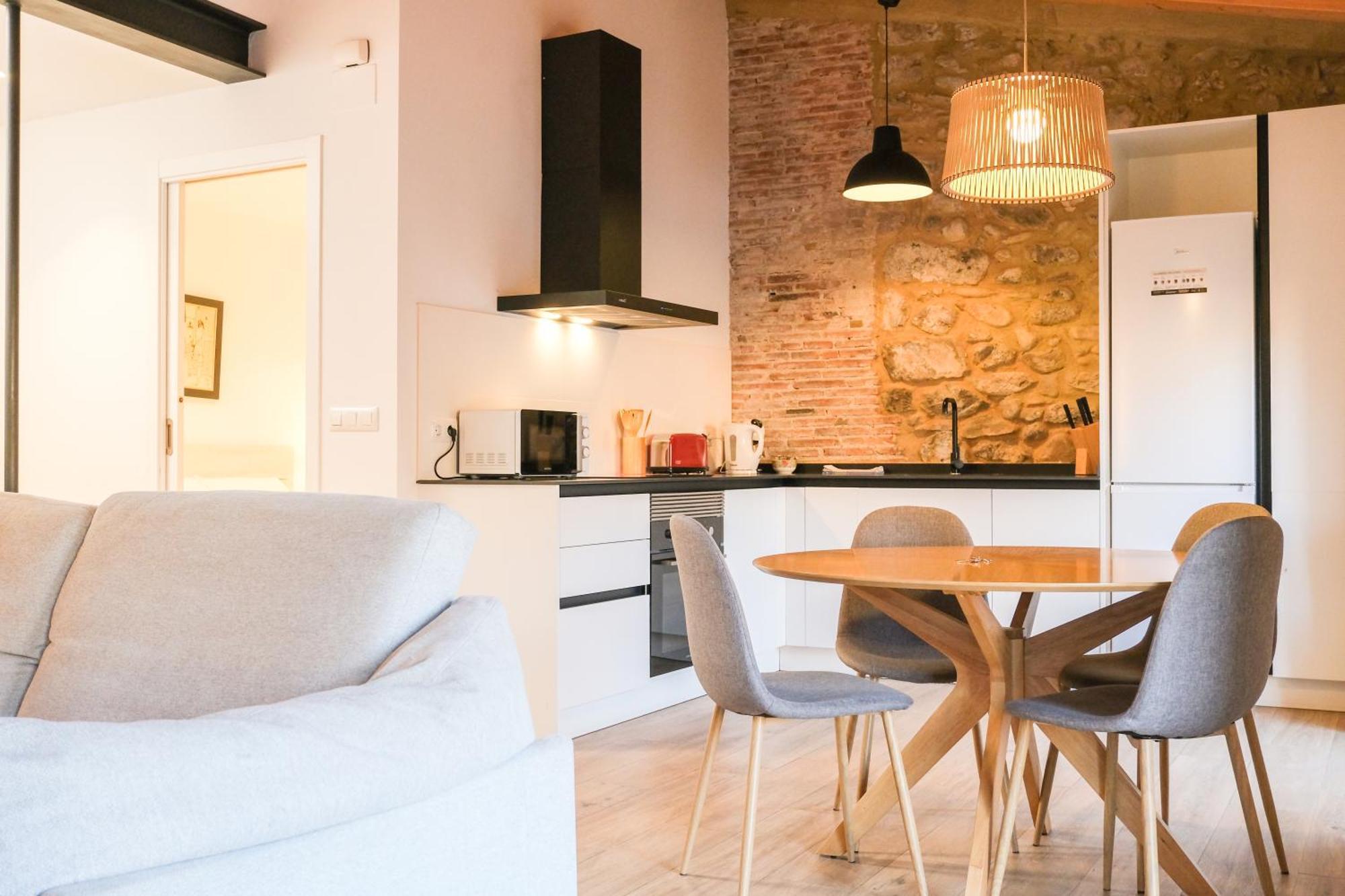 Ganganell Atic Apartamento Con Terraza En 베살루 외부 사진