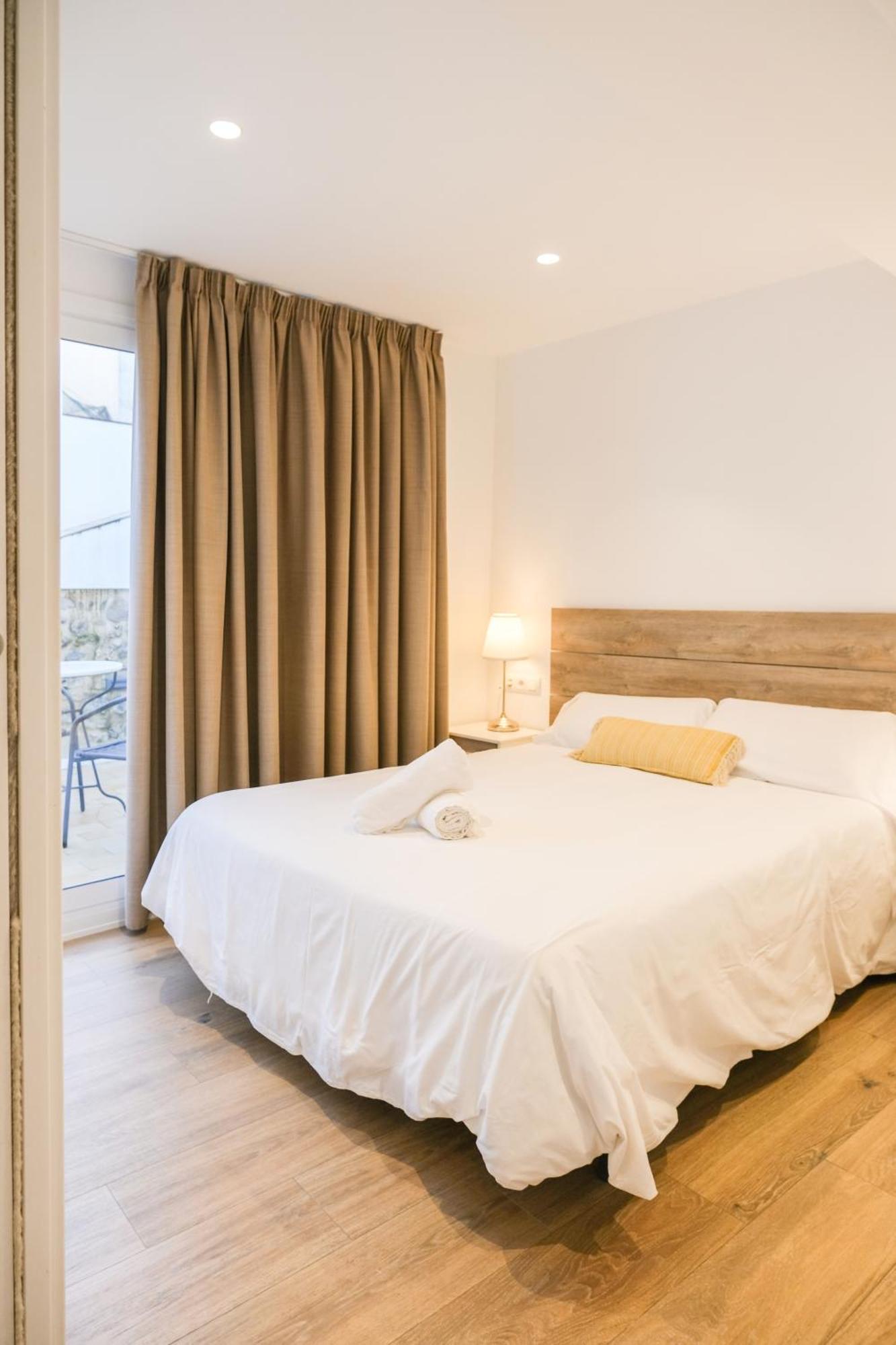 Ganganell Atic Apartamento Con Terraza En 베살루 외부 사진