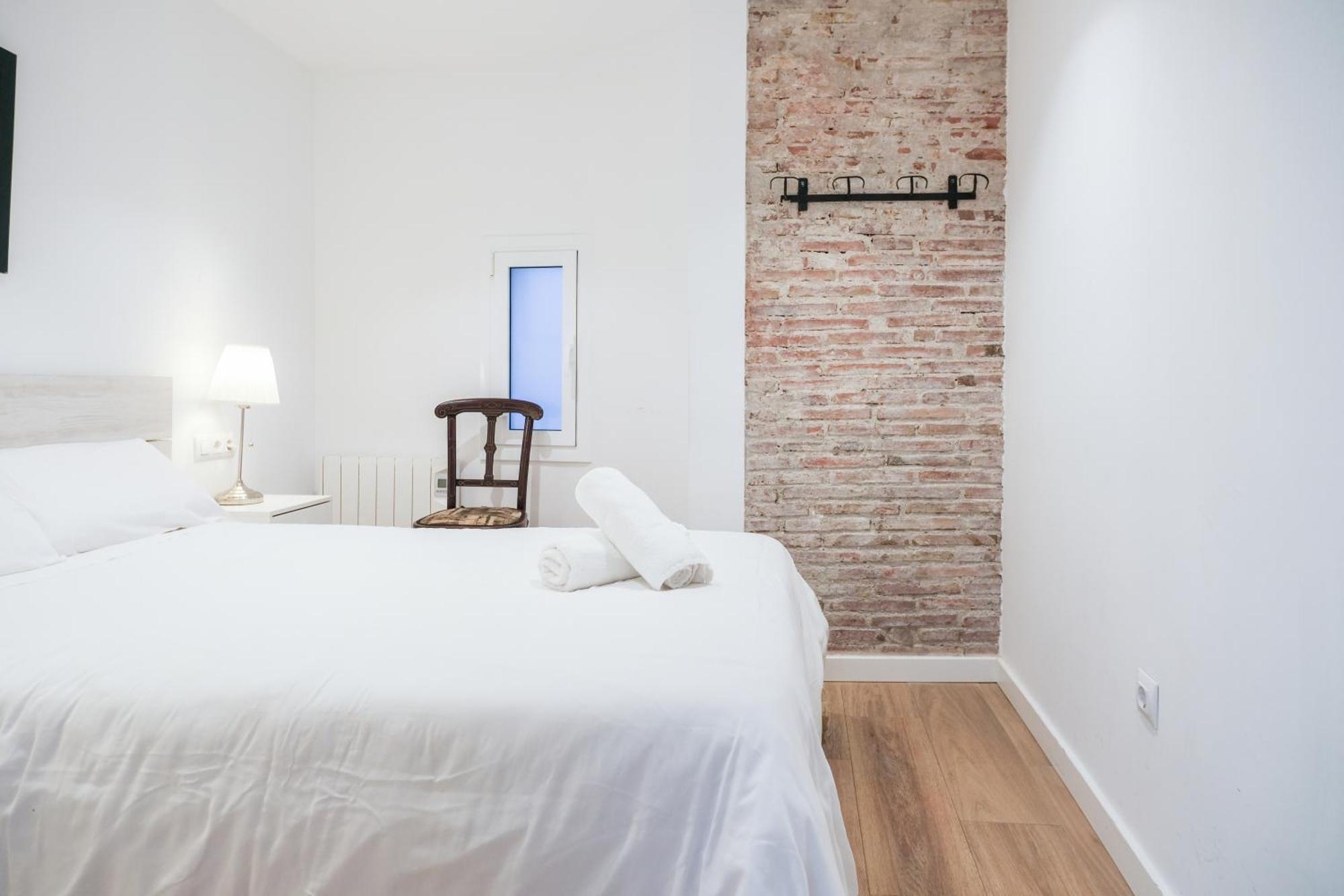 Ganganell Atic Apartamento Con Terraza En 베살루 외부 사진