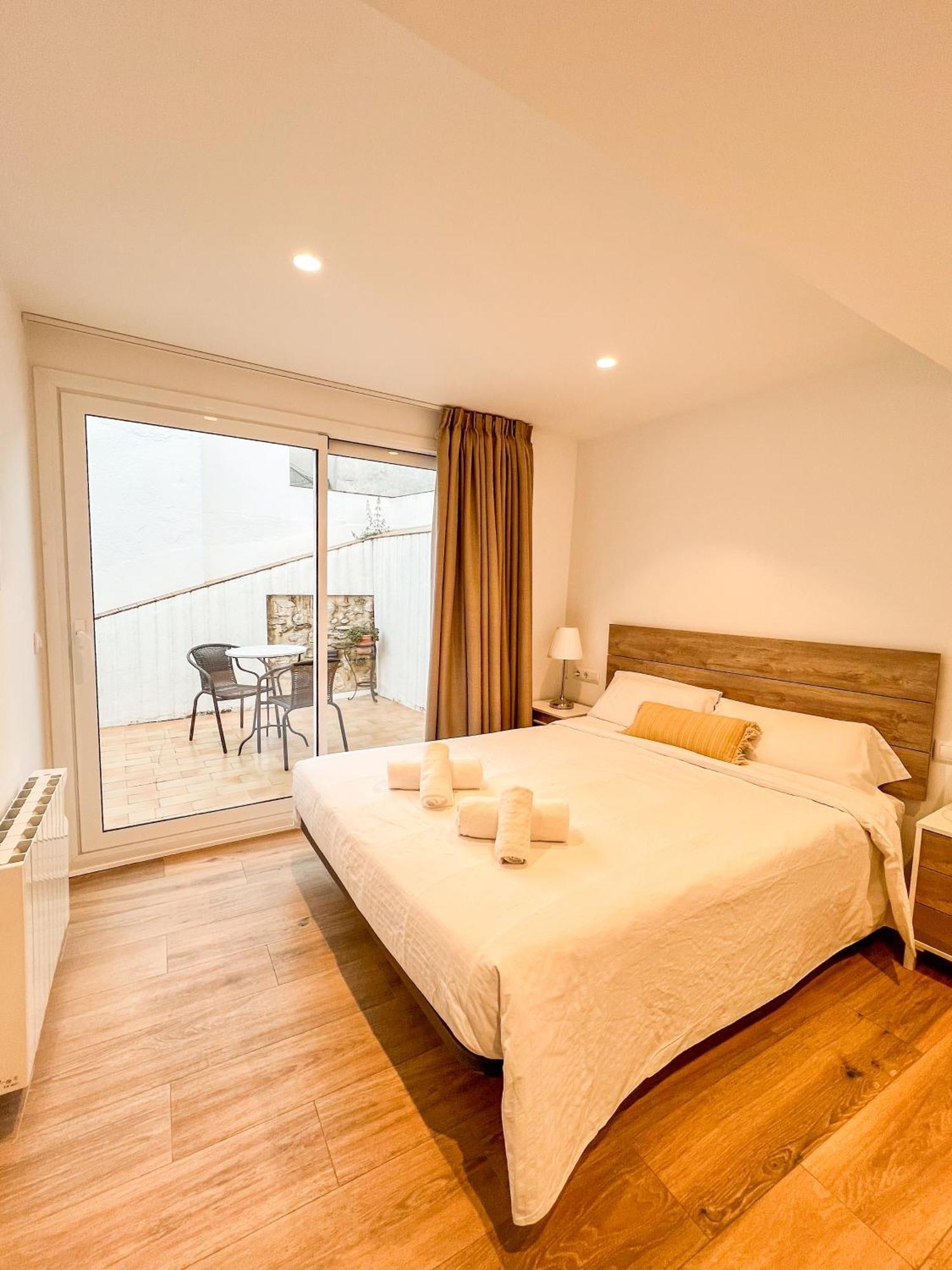 Ganganell Atic Apartamento Con Terraza En 베살루 외부 사진